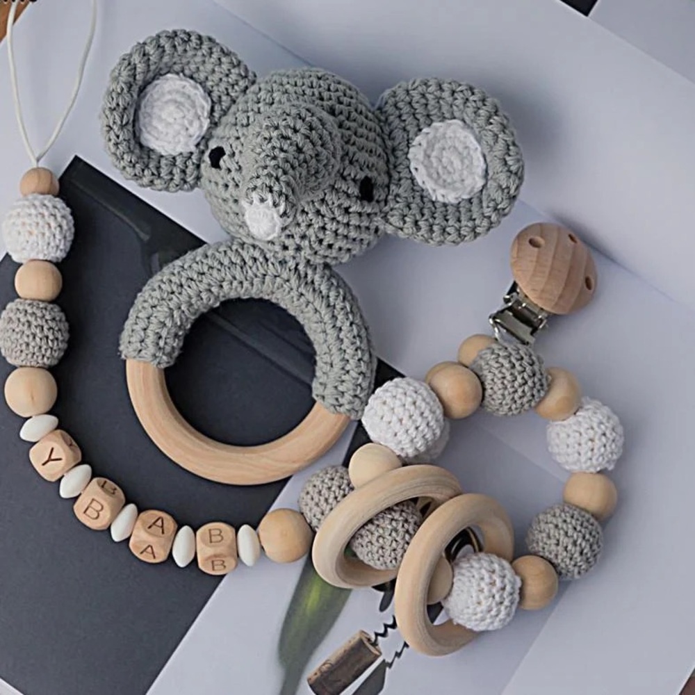 CREATEME™ CROCHET NEWBORN PACIFIER CLIP + BABY RATTLE + BRACELET